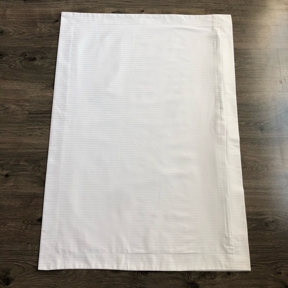 New Set Of King Size Pillow Shams. - Picture 3 of 8